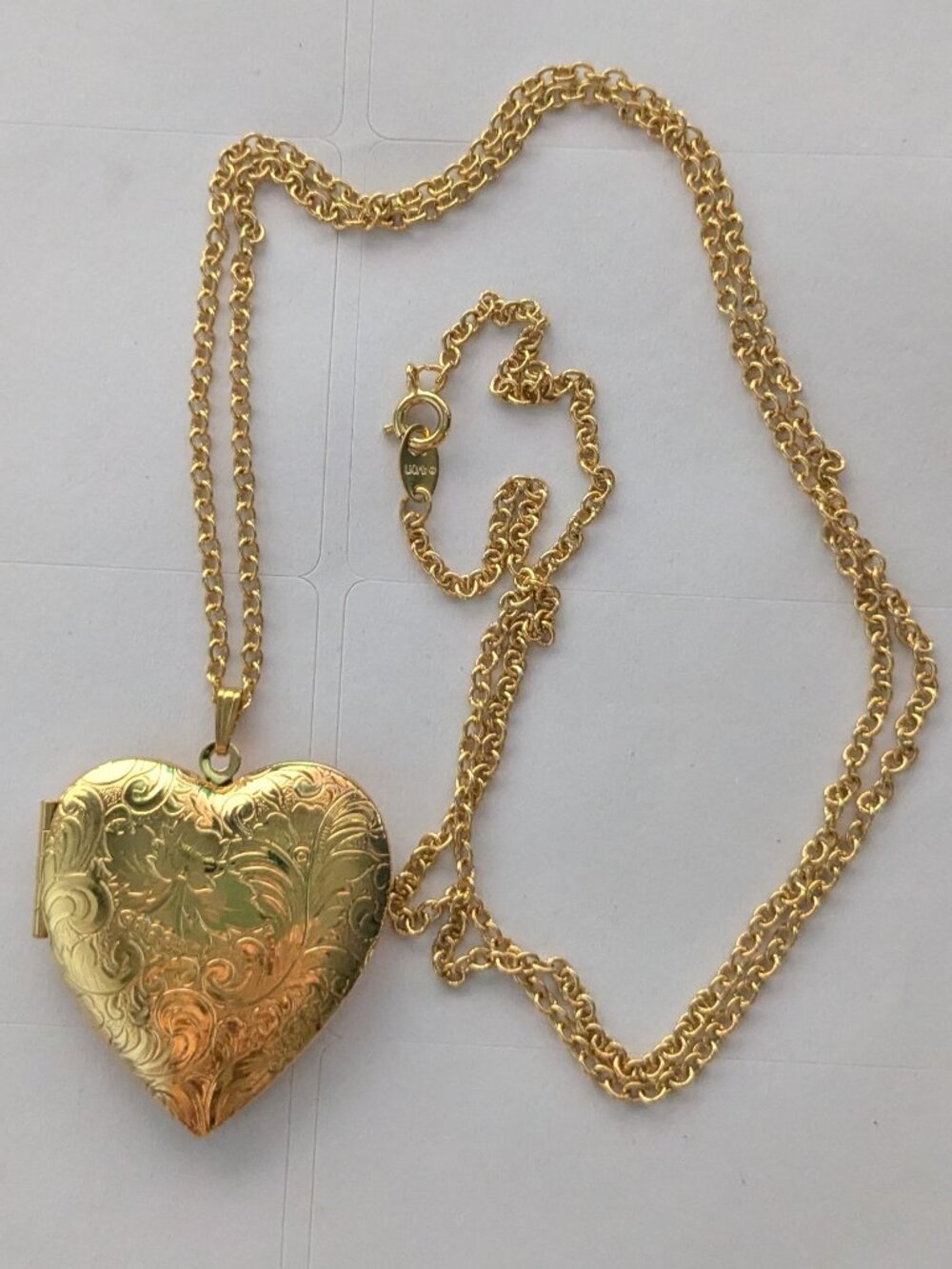 AVON Gold Tone Large Etched Heart Locket Pendant Necklace